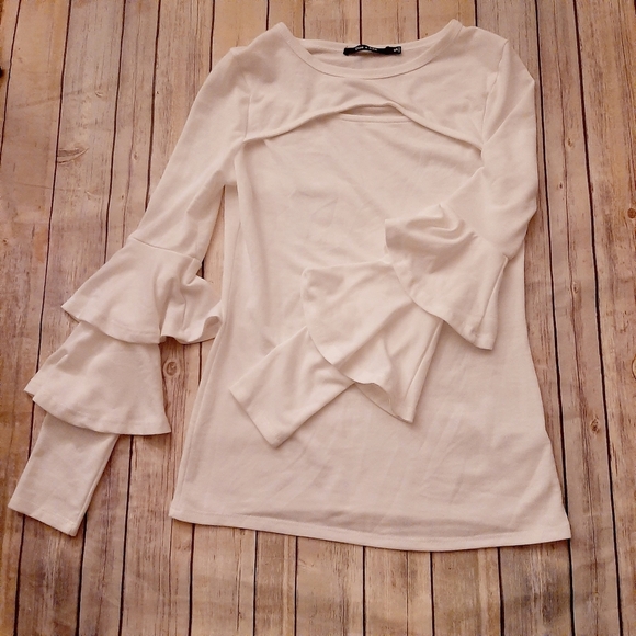 EUC DOE & RAE RUFFLED SLEEVE KNIT TOP - Picture 11 of 11